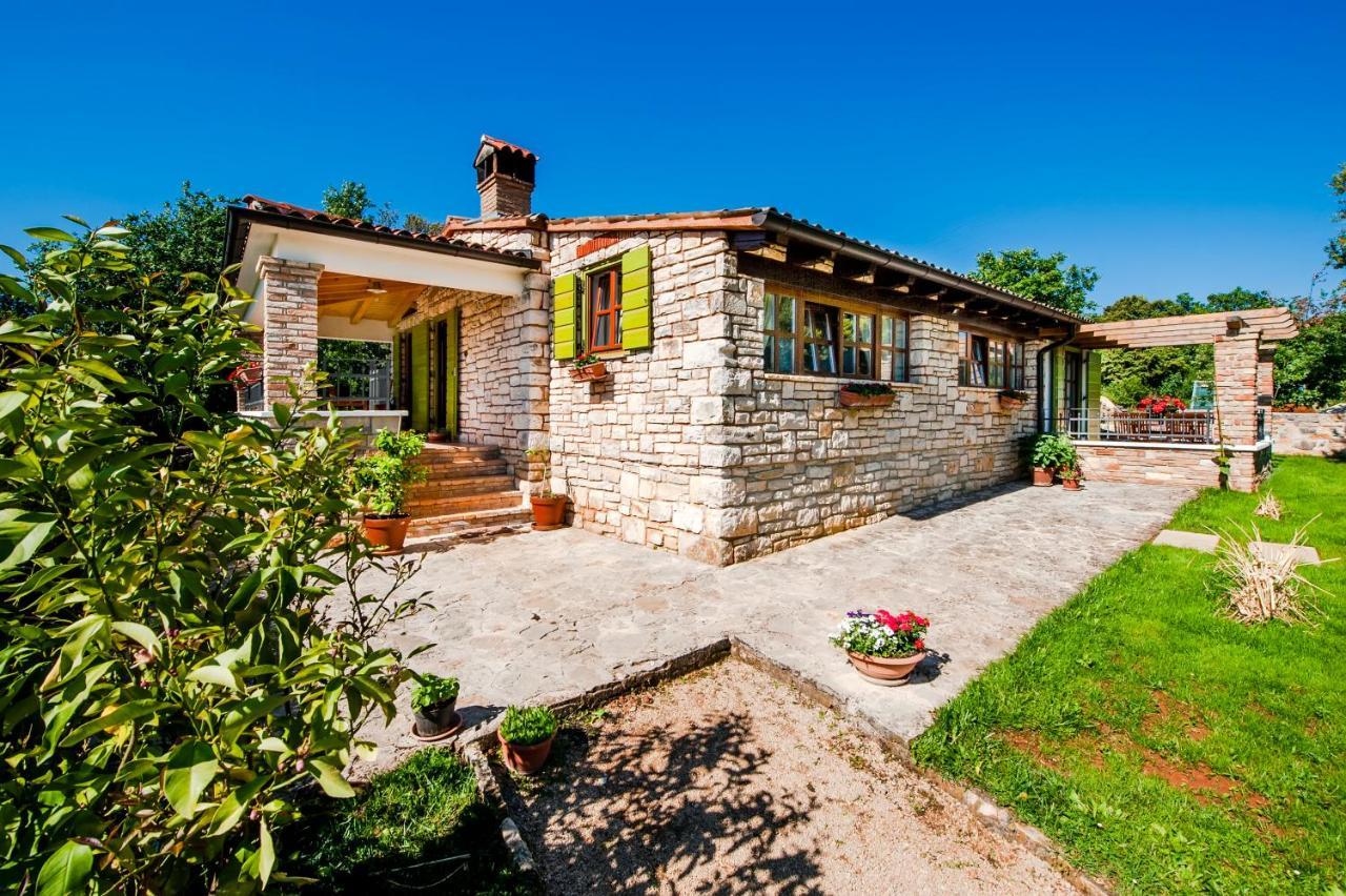 Villa Antica Ровин Екстериор снимка