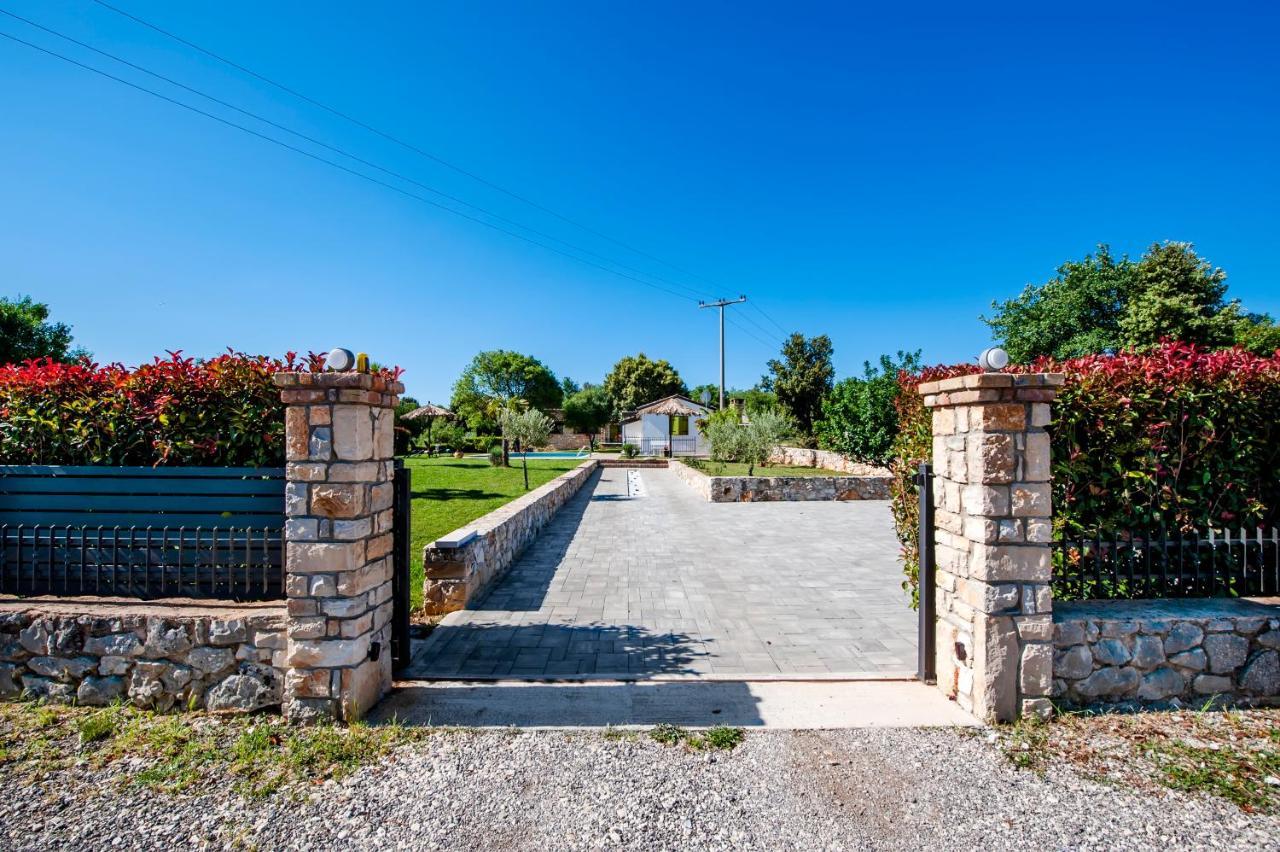 Villa Antica Ровин Екстериор снимка